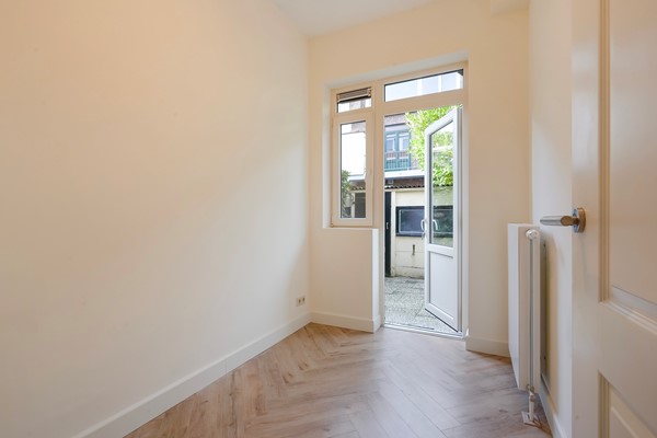 Medium property photo - Van den Berghstraat 65, 2522 ZN Den Haag